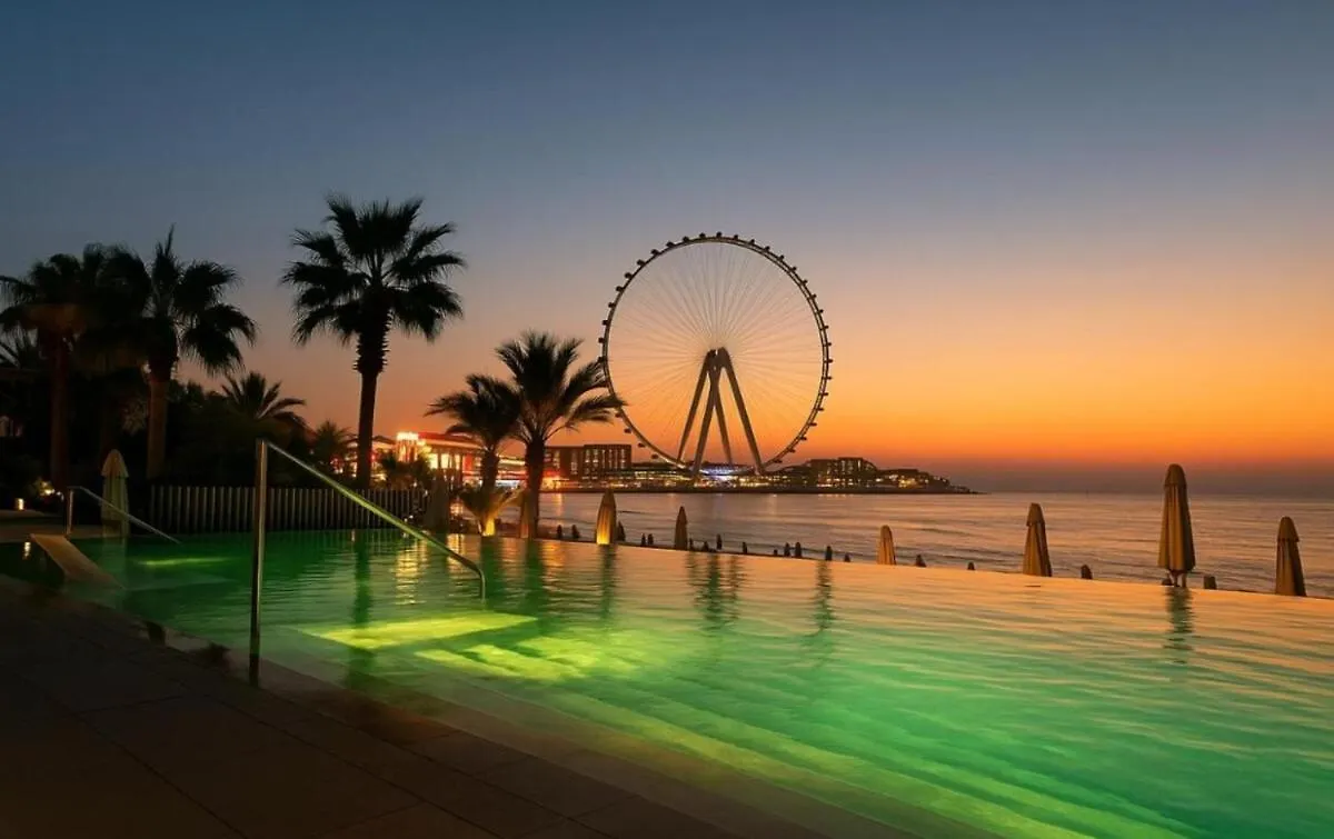 La Vie Jumeirah Beach Residence 3 Bedroom Beachfront Apartment With Palm Views Dubai