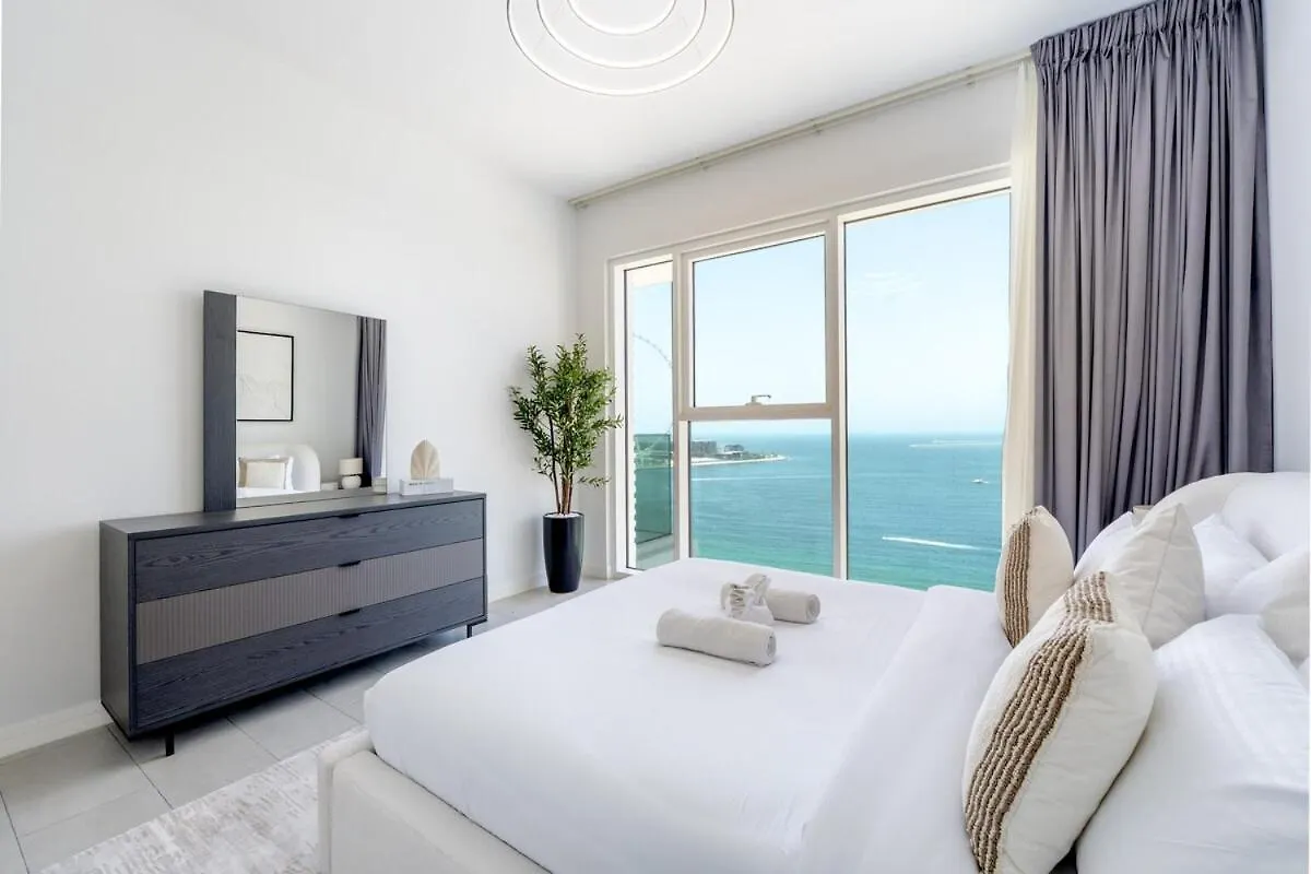 La Vie Jumeirah Beach Residence 3 Bedroom Beachfront Apartment With Palm Views Dubai