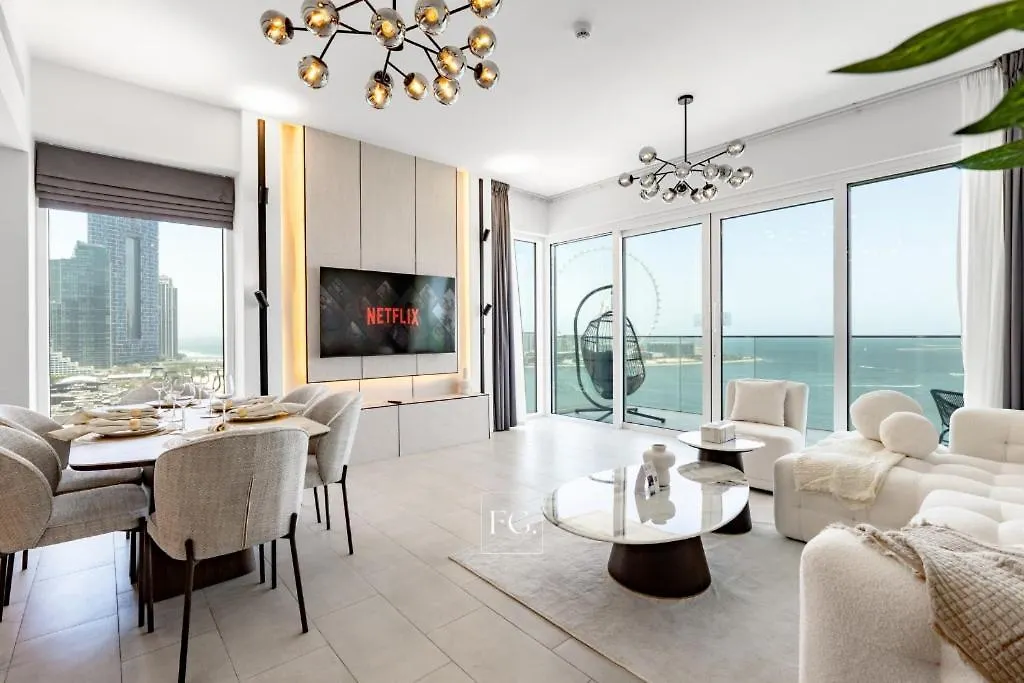 La Vie Jumeirah Beach Residence 3 Bedroom Beachfront Apartment With Palm Views Dubai