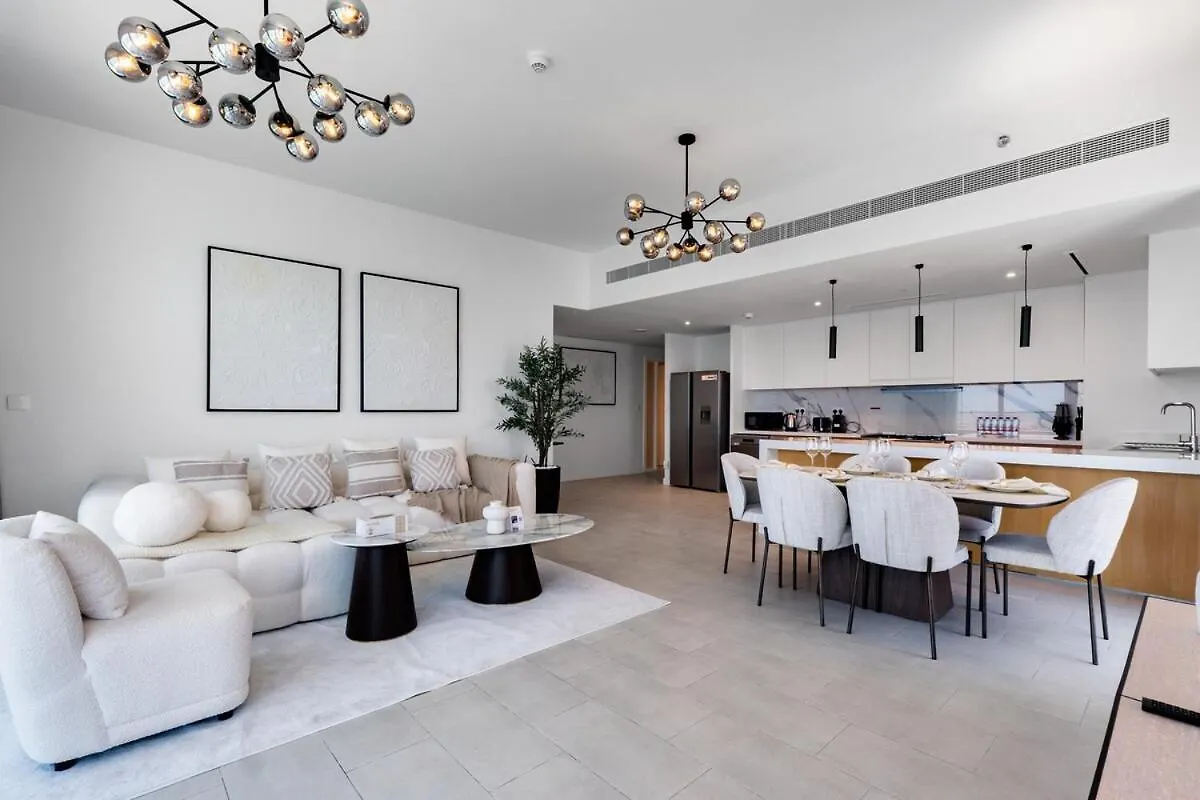 La Vie Jumeirah Beach Residence 3 Bedroom Beachfront Apartment With Palm Views Dubai